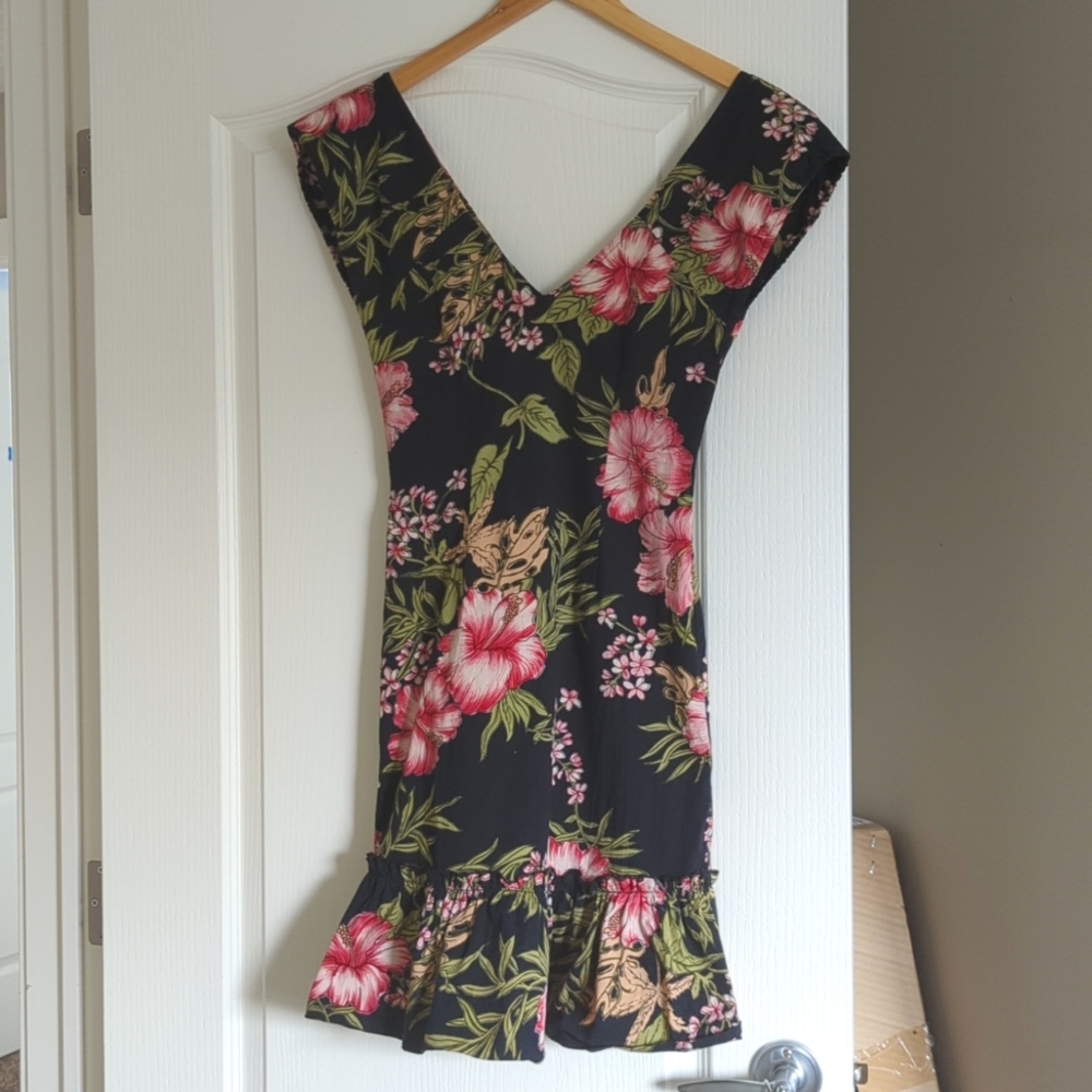 Hibiscus off shoulder dress